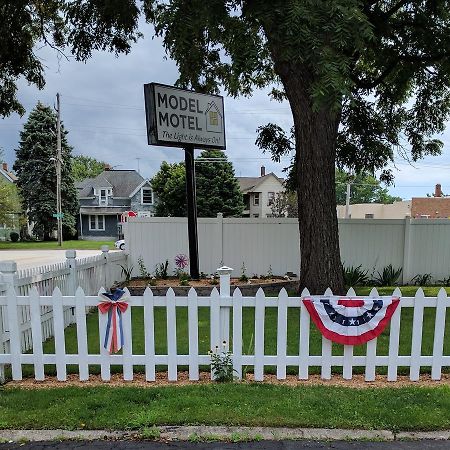 Model Motel Kankakee Exterior photo